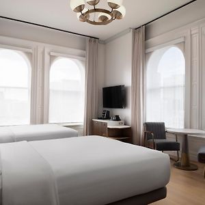 Deluxe Two Double Beds